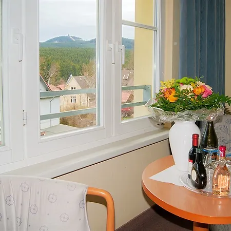 Regiohotel Am Brocken - #wanderhotel #sauna #harzerlebnis #aufzug 3* شيارك