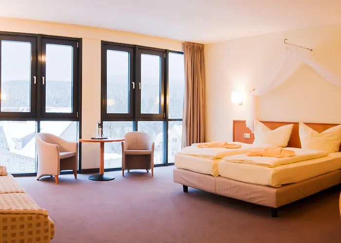 Regiohotel Am Brocken - #wanderhotel #sauna #harzerlebnis #aufzug 3*