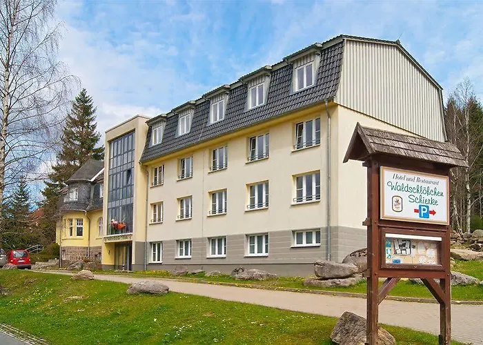 Regiohotel Am Brocken - #wanderhotel #sauna #harzerlebnis #aufzug 3*